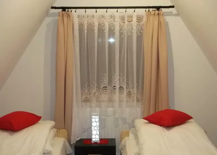 Lejowka Apartment *
